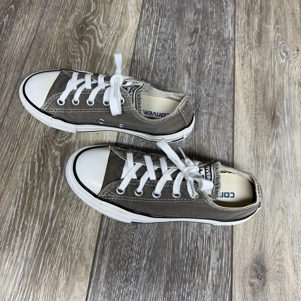 Converse previously owned